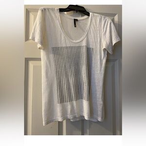 Joe Jeans Women's White Linen Graphic Tee with Black